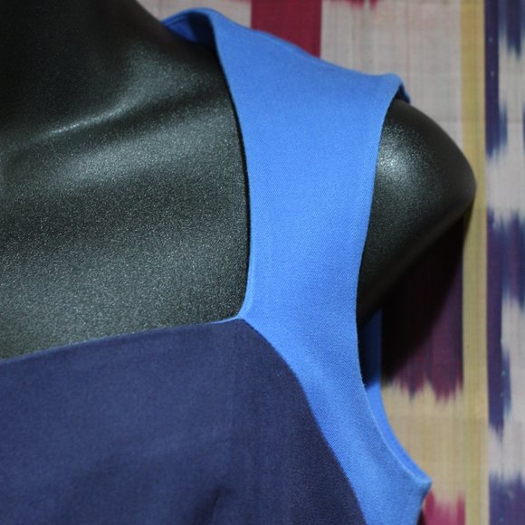 BANANA REPUBLIC Two Toned Blue Dress - Picture 2 of 4